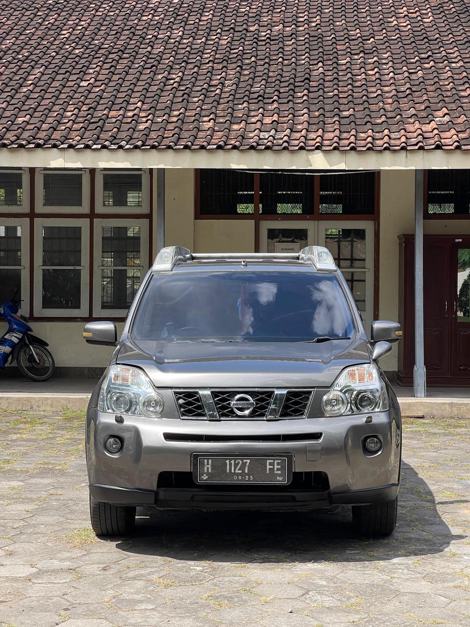 Second Hand 2009 Nissan X-Trail  2.5 XT AT Second Hand 2009 Nissan X-Trail  2.5 XT AT