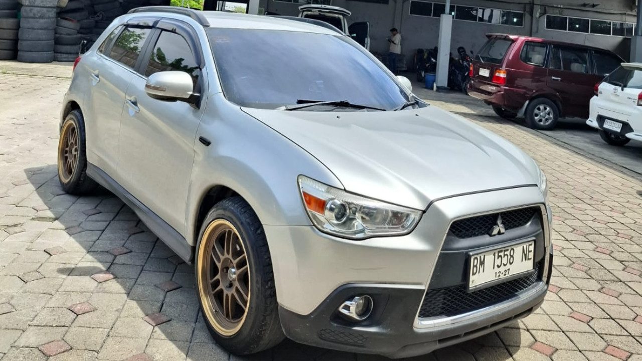 2012 Mitsubishi Outlander Sport 2012 Mitsubishi Outlander Sport