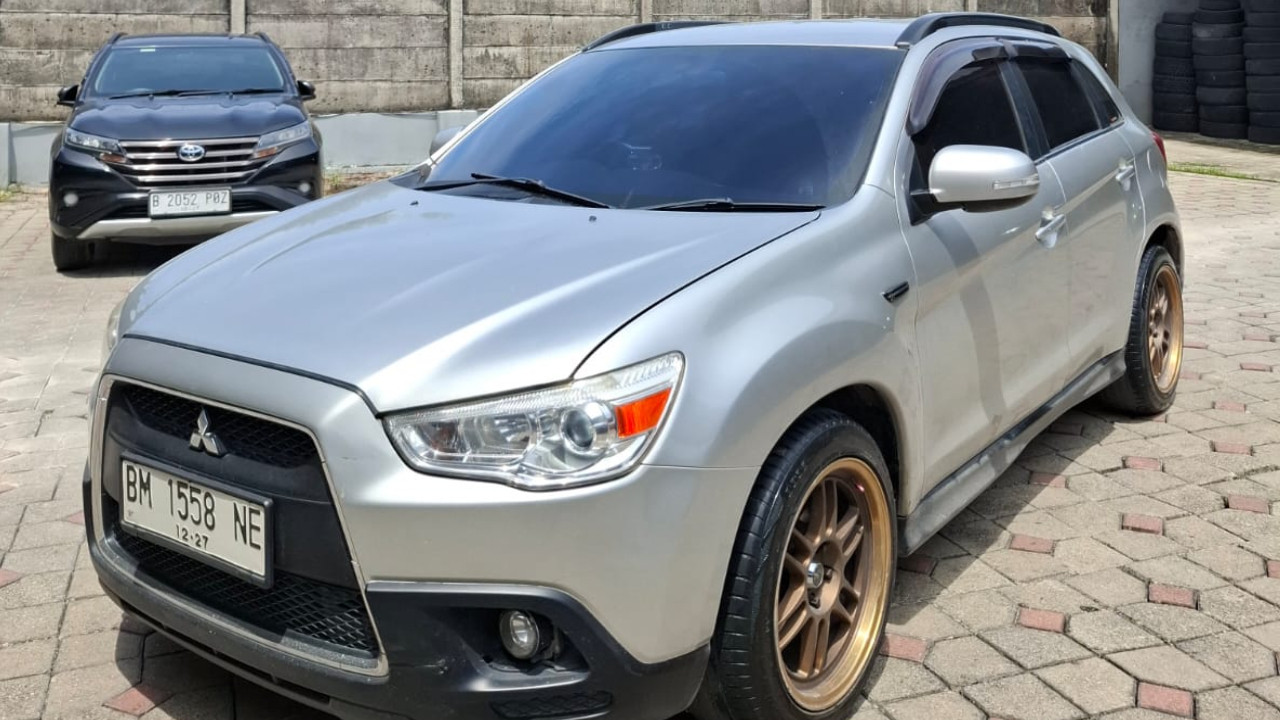 2012 Mitsubishi Outlander Sport 2012 Mitsubishi Outlander Sport