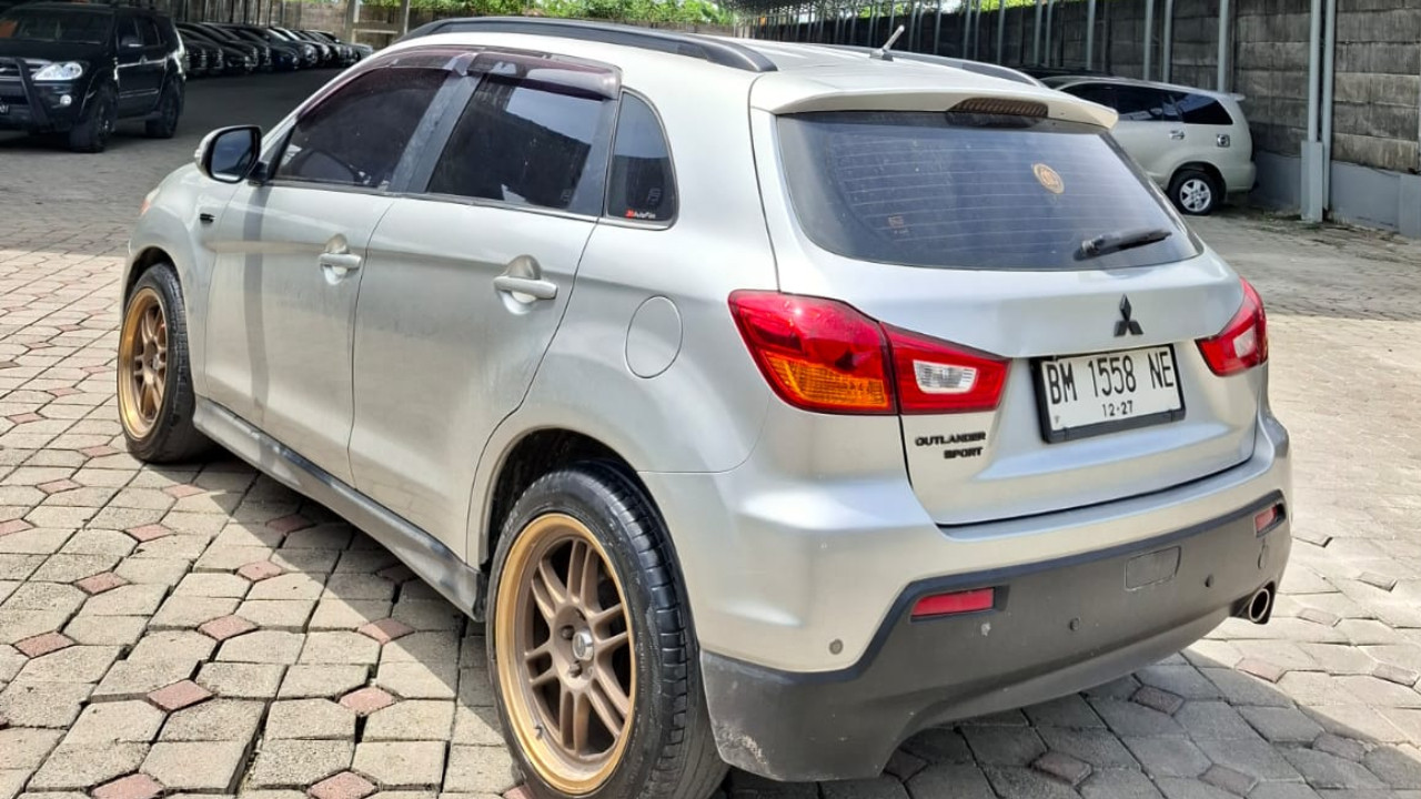 2012 Mitsubishi Outlander Sport 2012 Mitsubishi Outlander Sport