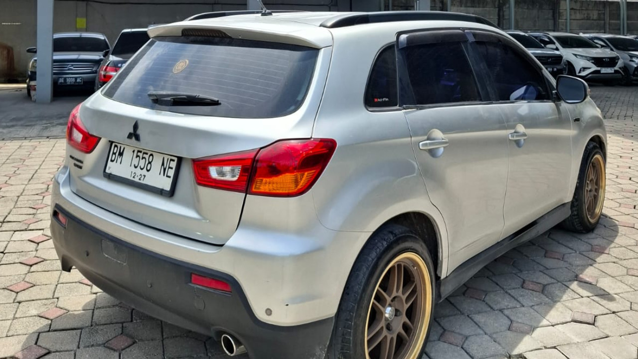 2012 Mitsubishi Outlander Sport 2012 Mitsubishi Outlander Sport