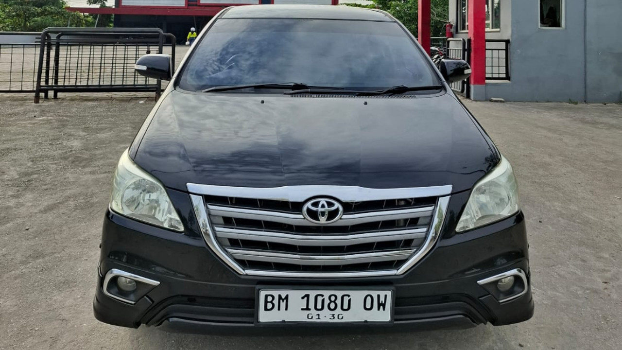 Second Hand 2013 Toyota Innova BENSIN V LUXURY 2.0 AT Second Hand 2013 Toyota Innova BENSIN V LUXURY 2.0 AT
