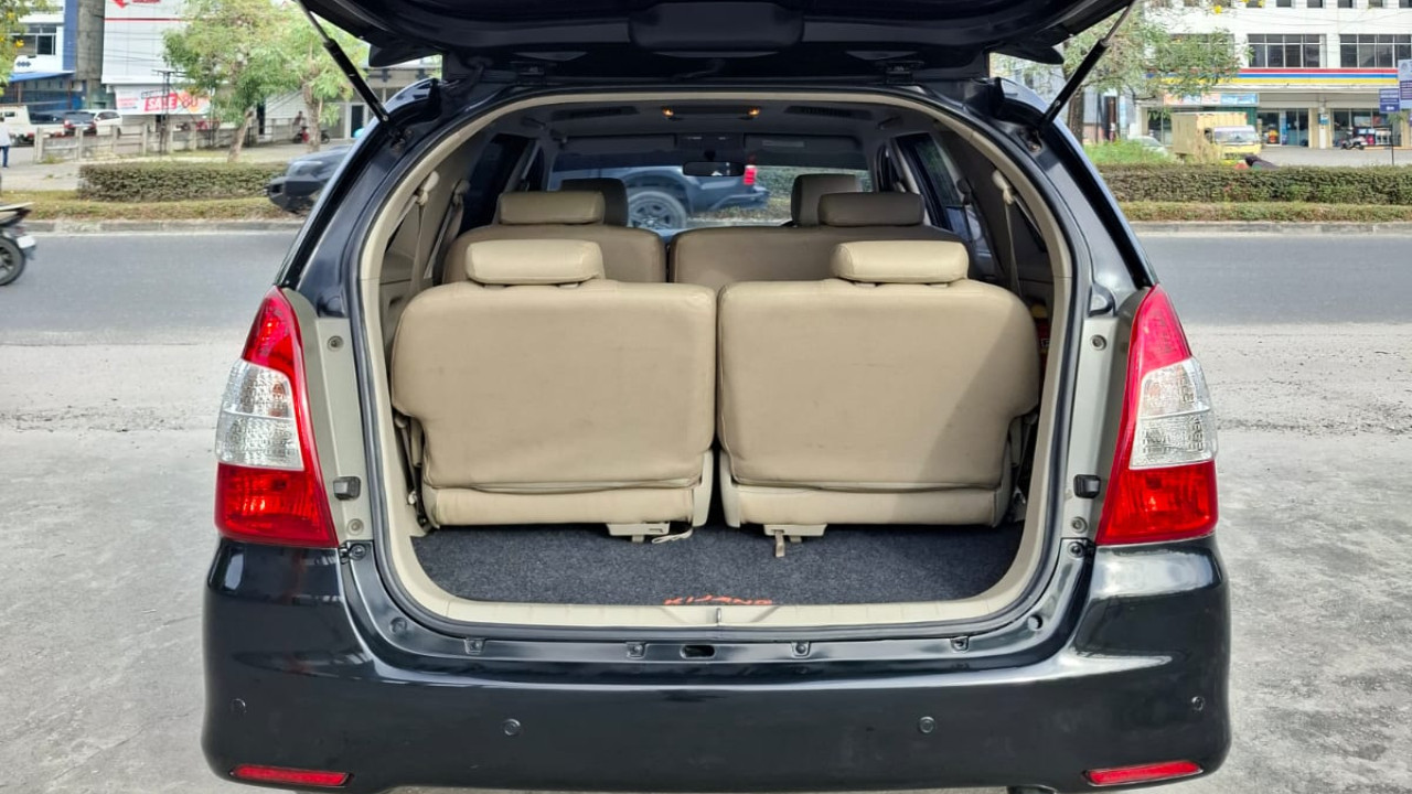 2013 Toyota Innova 2013 Toyota Innova