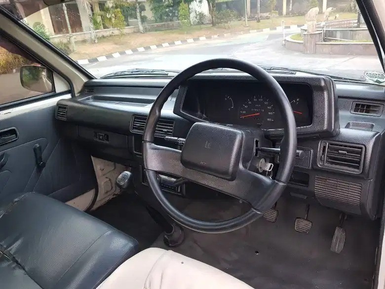 2012 Isuzu Panther 2.5 TURBO M/T PICK UP 2012 Isuzu Panther 2.5 TURBO M/T PICK UP