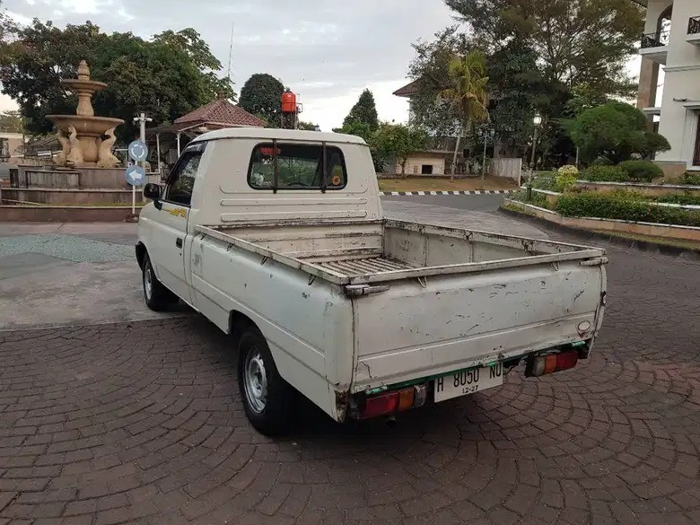 2012 Isuzu Panther 2.5 TURBO M/T PICK UP 2012 Isuzu Panther 2.5 TURBO M/T PICK UP