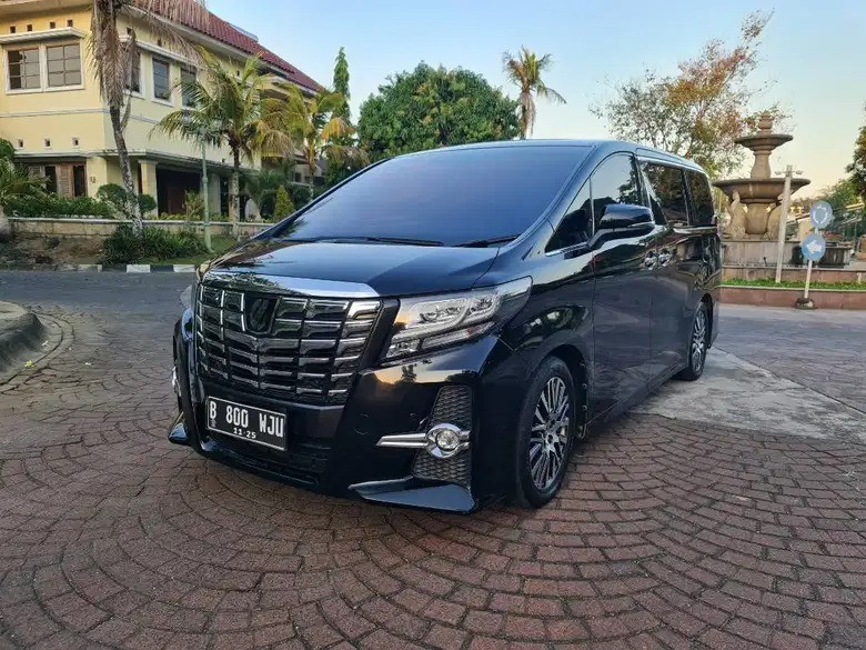 2015 Toyota Alphard  2.5L SC 2015 Toyota Alphard  2.5L SC