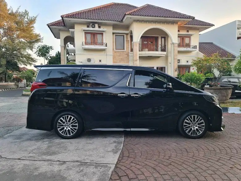 2015 Toyota Alphard  2.5L SC 2015 Toyota Alphard  2.5L SC