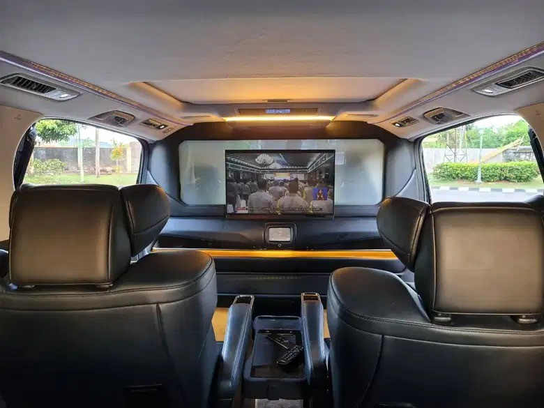 2015 Toyota Alphard  2.5L SC 2015 Toyota Alphard  2.5L SC