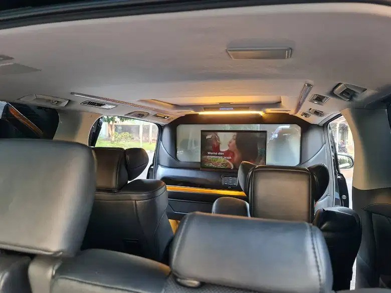 2015 Toyota Alphard  2.5L SC 2015 Toyota Alphard  2.5L SC