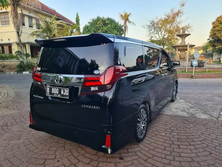 2015 Toyota Alphard  2.5L SC 2015 Toyota Alphard  2.5L SC