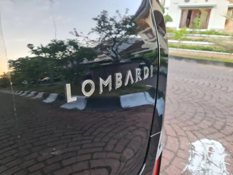 2015 Toyota Alphard  2.5L SC 2015 Toyota Alphard  2.5L SC