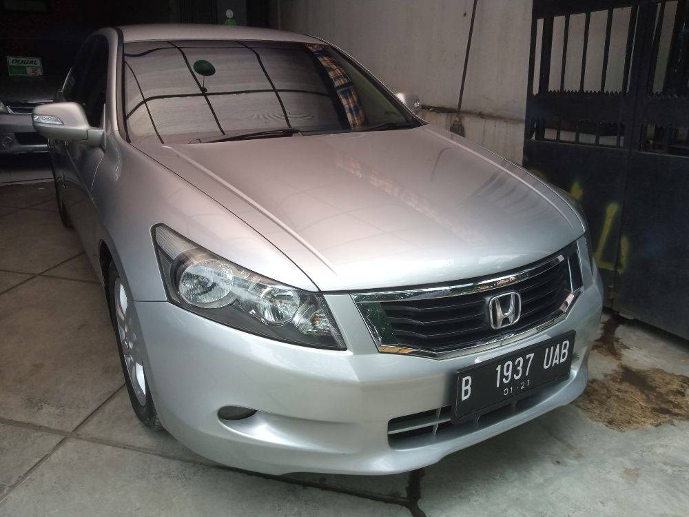 Old 2010 Honda Accord  2.4L VTi 2.4L VTi