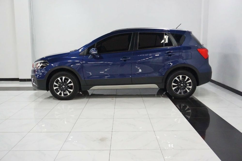 Used 2019 Suzuki SX4 S Cross AT AT for sale