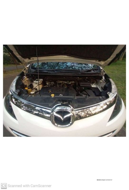 Dijual 2013 Mazda Biante 2.0L AT 2.0L AT Bekas