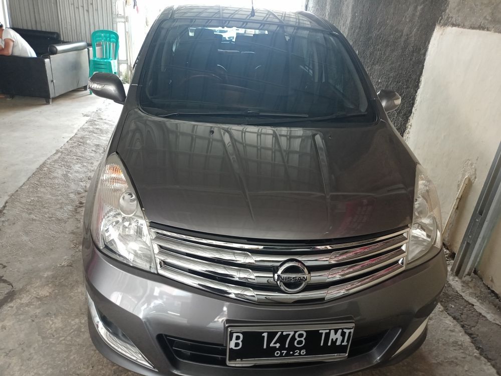 2013 Nissan Livina  1.5 SPORTY PACKAGE AT 1.5 SPORTY PACKAGE AT bekas