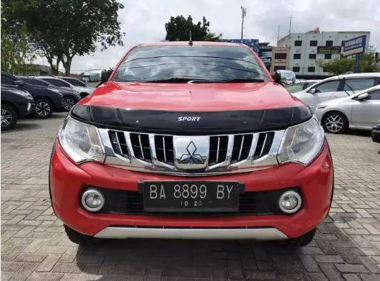 2015 Mitsubishi Triton HDX MT Double Cab 4WD HDX MT Double Cab 4WD bekas