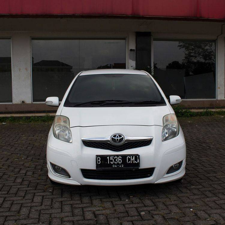 2012 Toyota Yaris Bekas