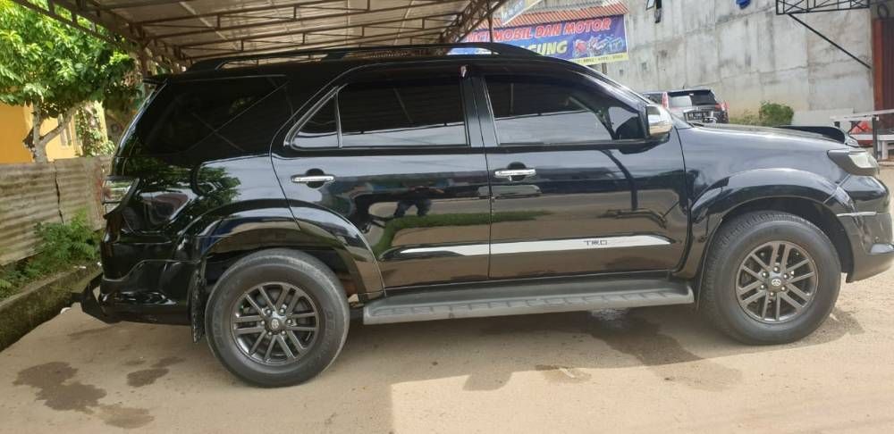 Dijual 2014 Toyota Fortuner  2.7 G Lux A/T 2.7 G Lux A/T Bekas
