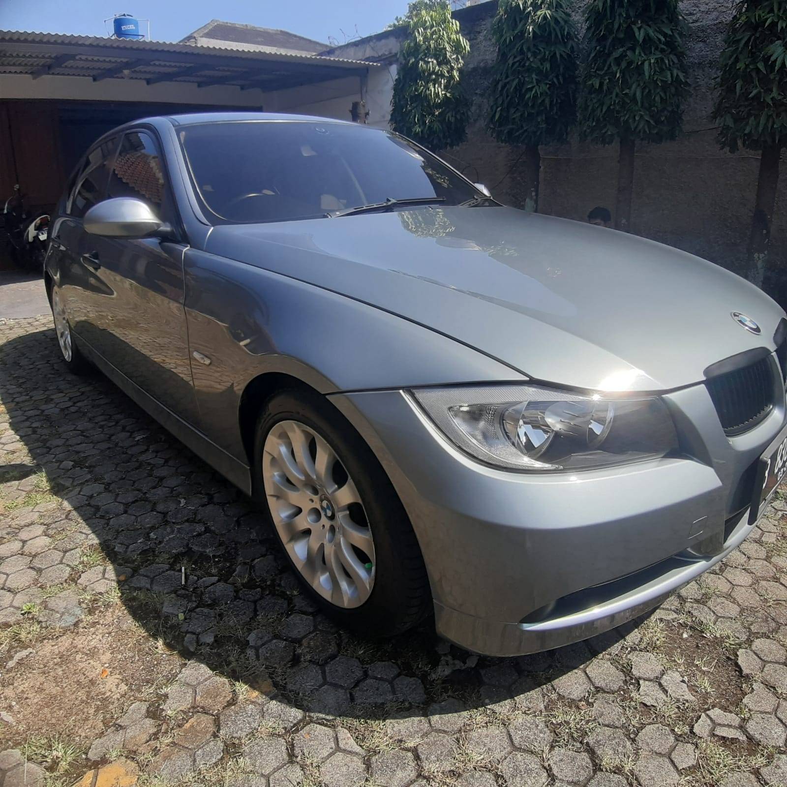 Dijual 2005 BMW 3 Series Sedan  325iat 325iat Bekas