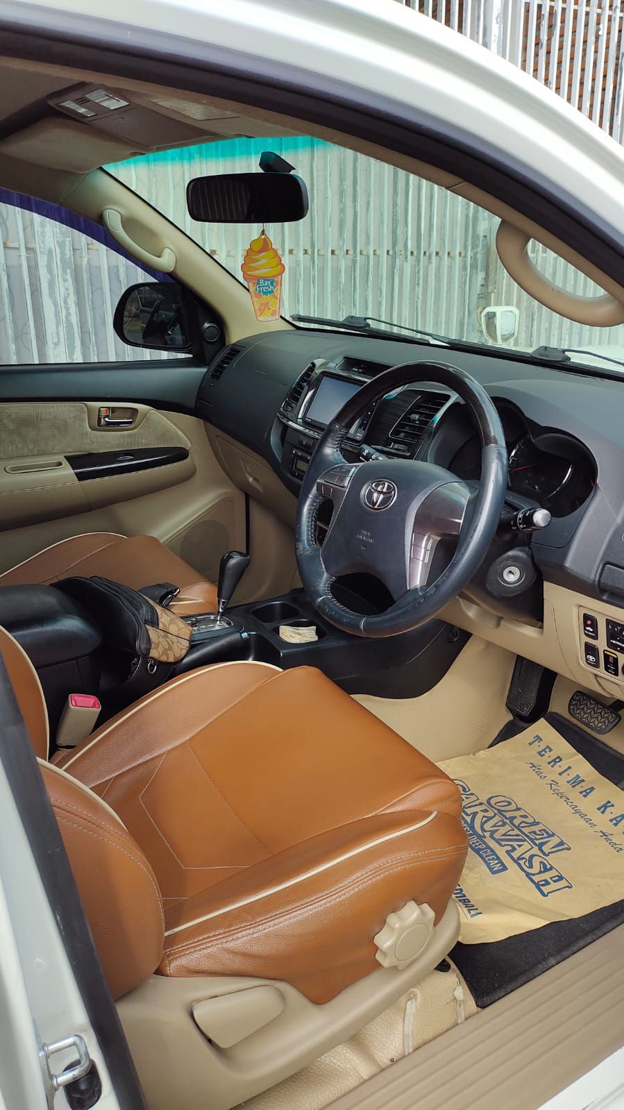 Dijual 2015 Toyota Fortuner G 2.5L Diesel AT VNTURBO G 2.5L Diesel AT VNTURBO Bekas