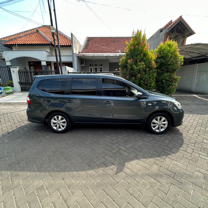 2013 Nissan Grand Livina 2013 Nissan Grand Livina