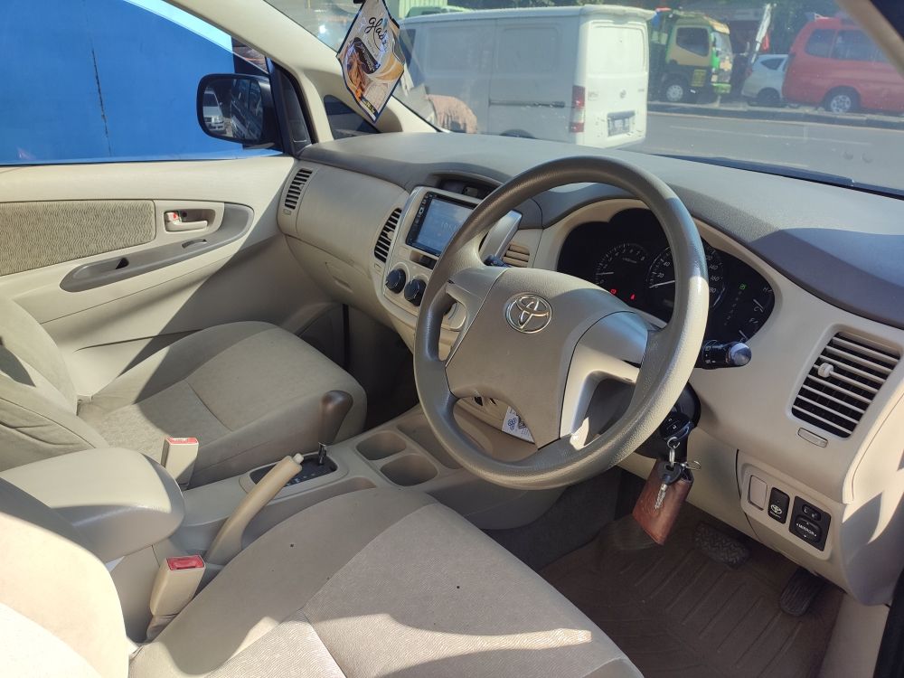 Dijual 2011 Toyota Kijang Innova 2.0 G AT 2.0 G AT Bekas