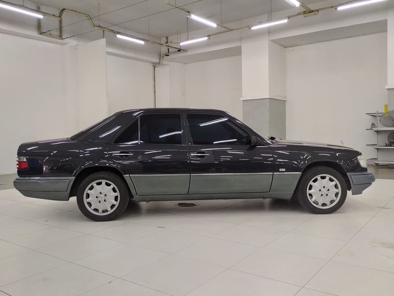 1994 Mercedes Benz E-Class 1994 Mercedes Benz E-Class