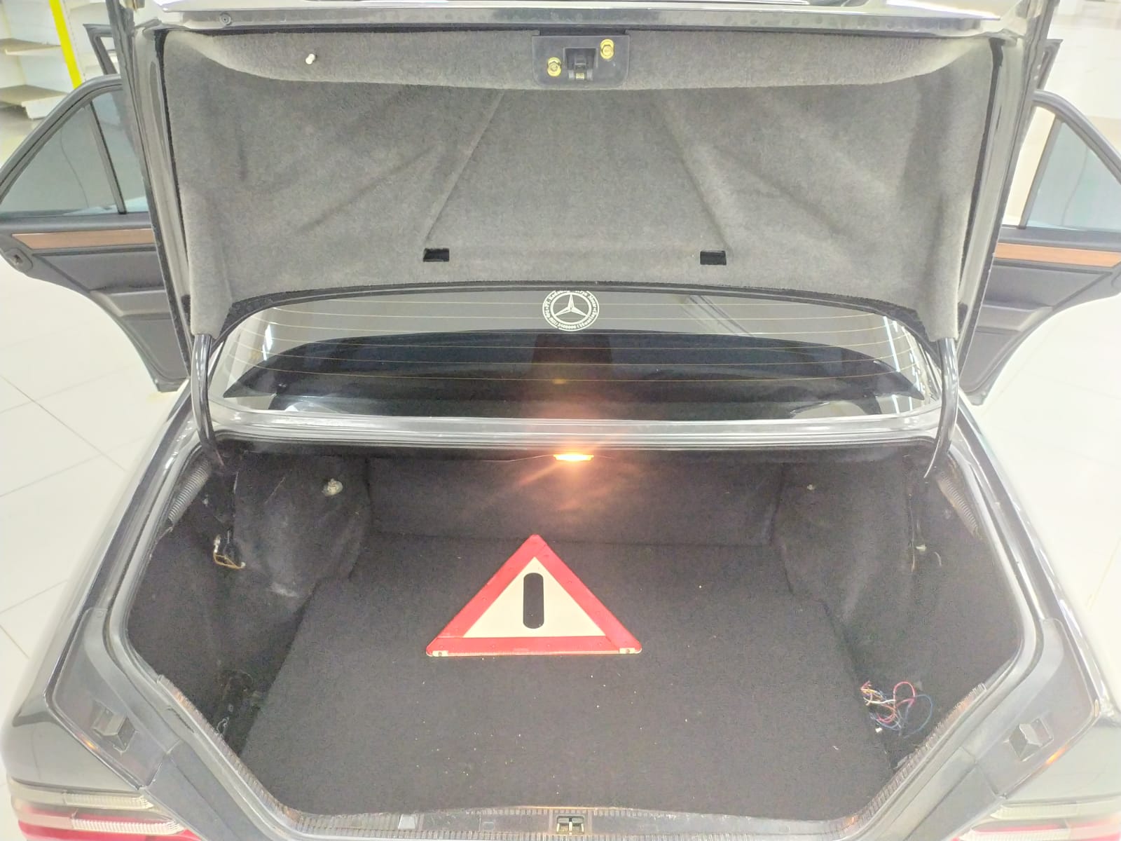 1994 Mercedes Benz E-Class 1994 Mercedes Benz E-Class