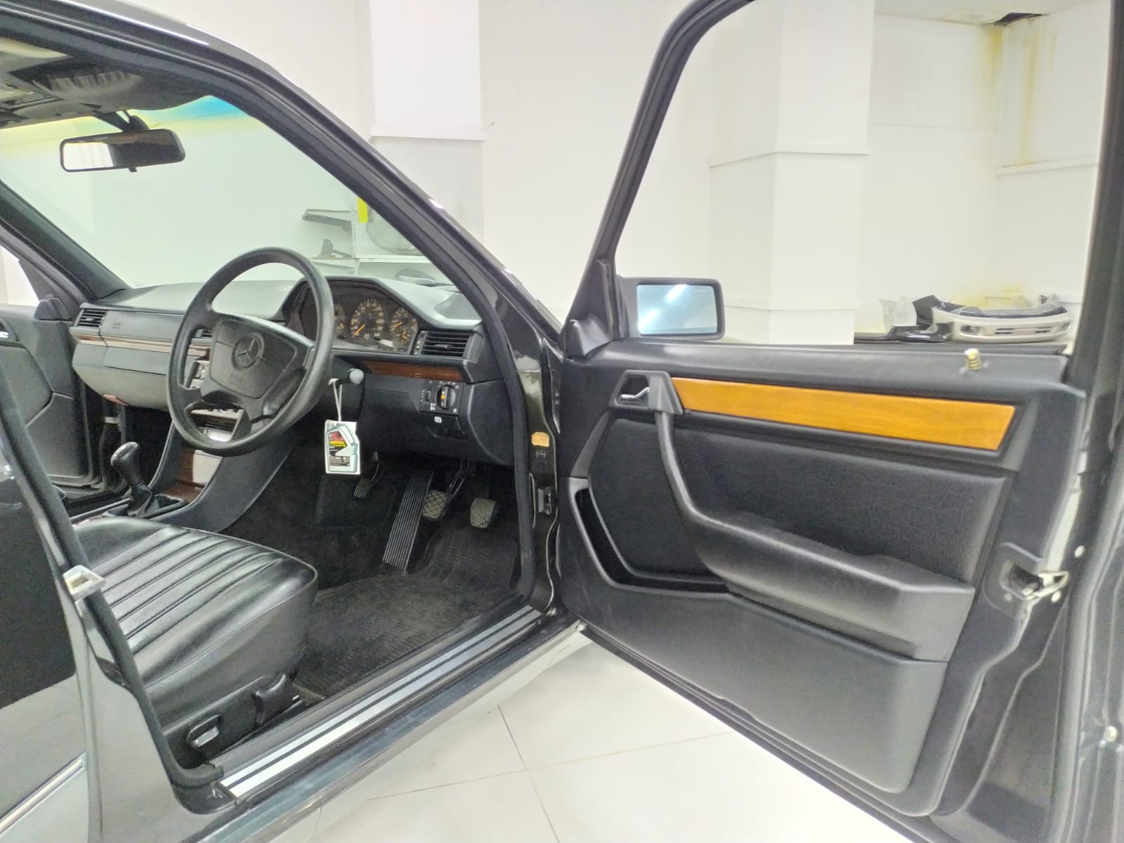 1994 Mercedes Benz E-Class 1994 Mercedes Benz E-Class