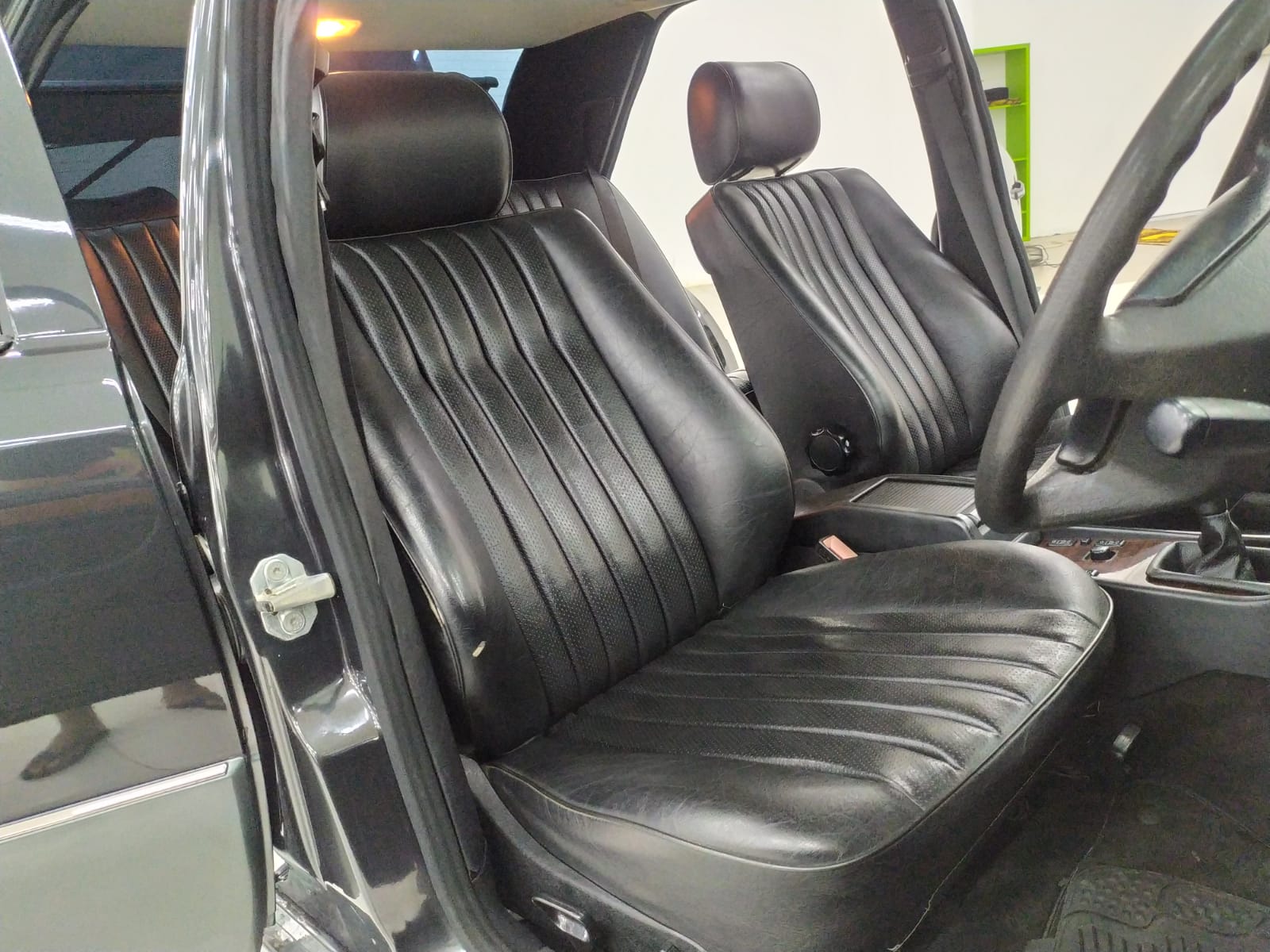 1994 Mercedes Benz E-Class 1994 Mercedes Benz E-Class