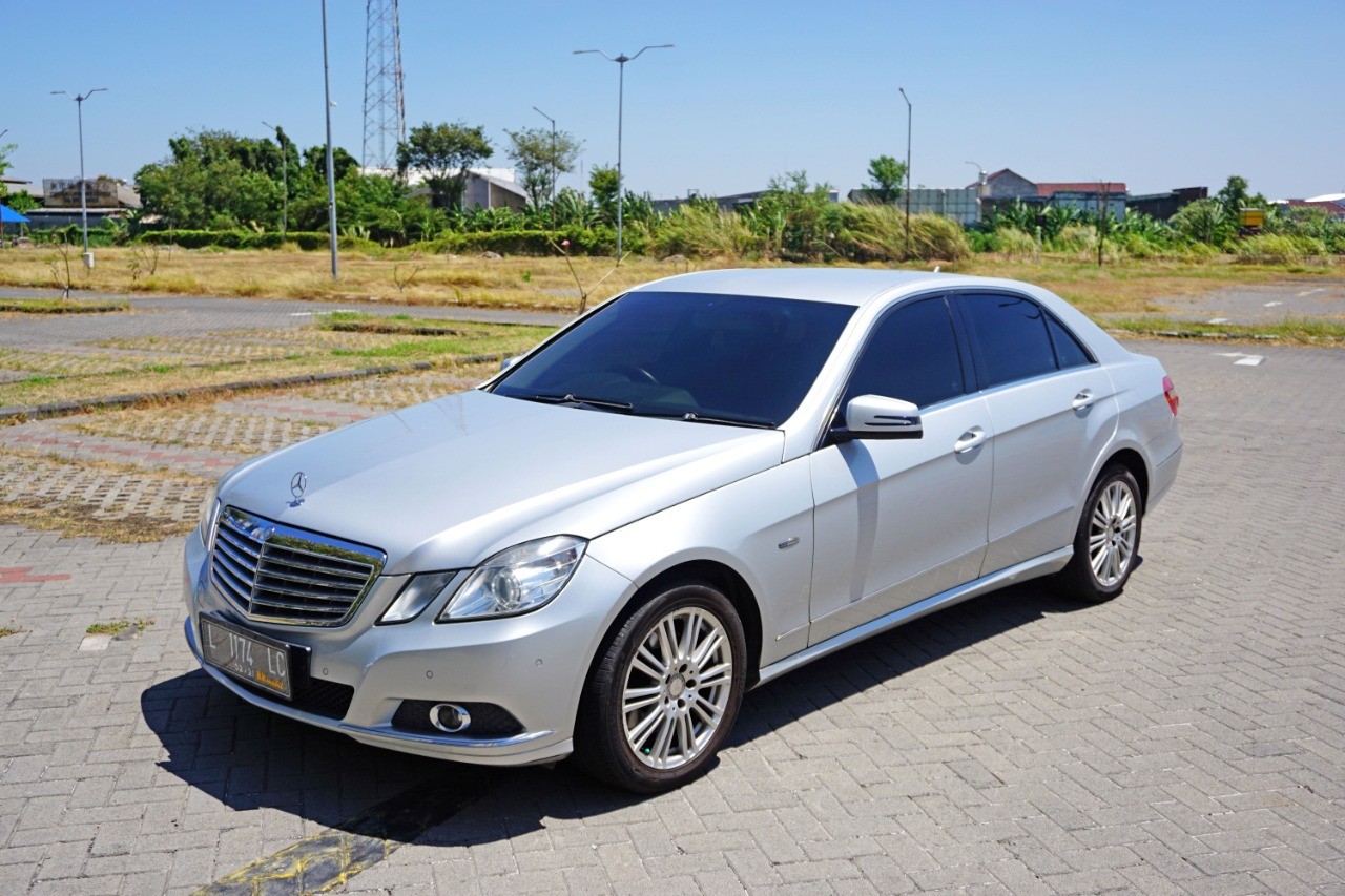 2010 Mercedes Benz E-Class 2010 Mercedes Benz E-Class