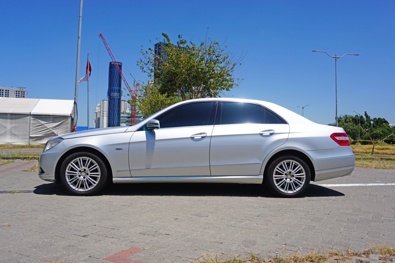 2010 Mercedes Benz E-Class 2010 Mercedes Benz E-Class
