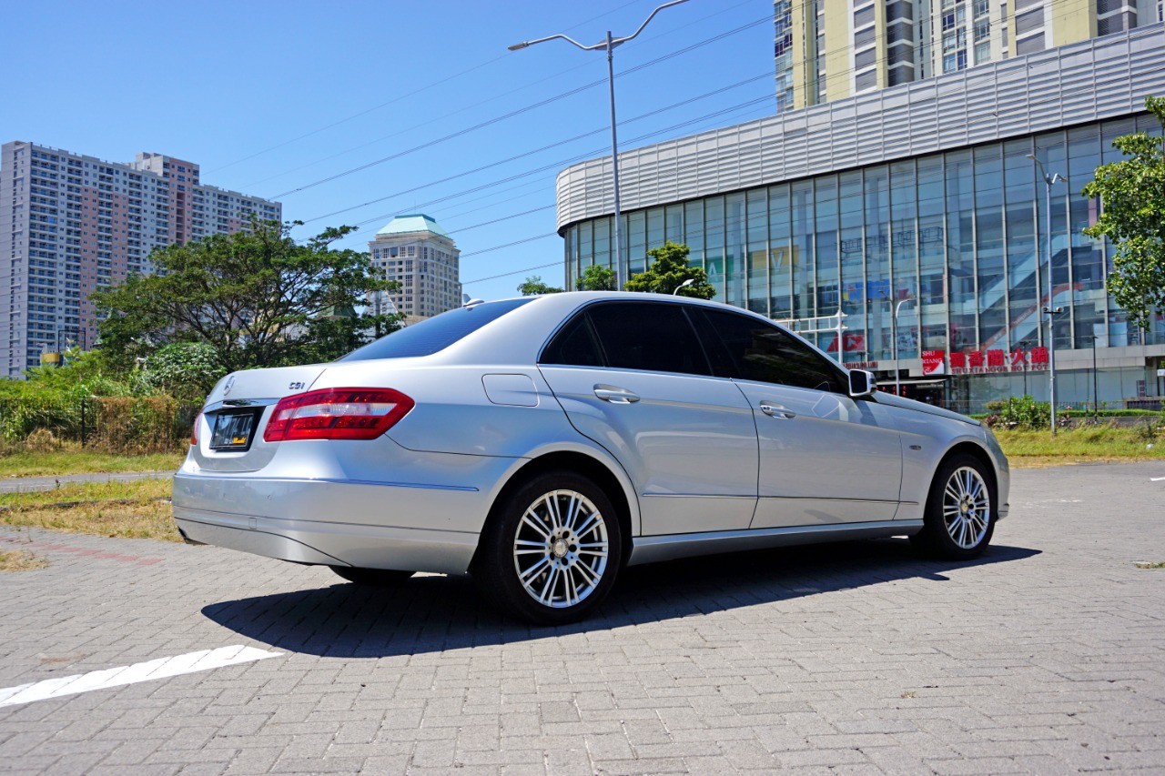 2010 Mercedes Benz E-Class 2010 Mercedes Benz E-Class