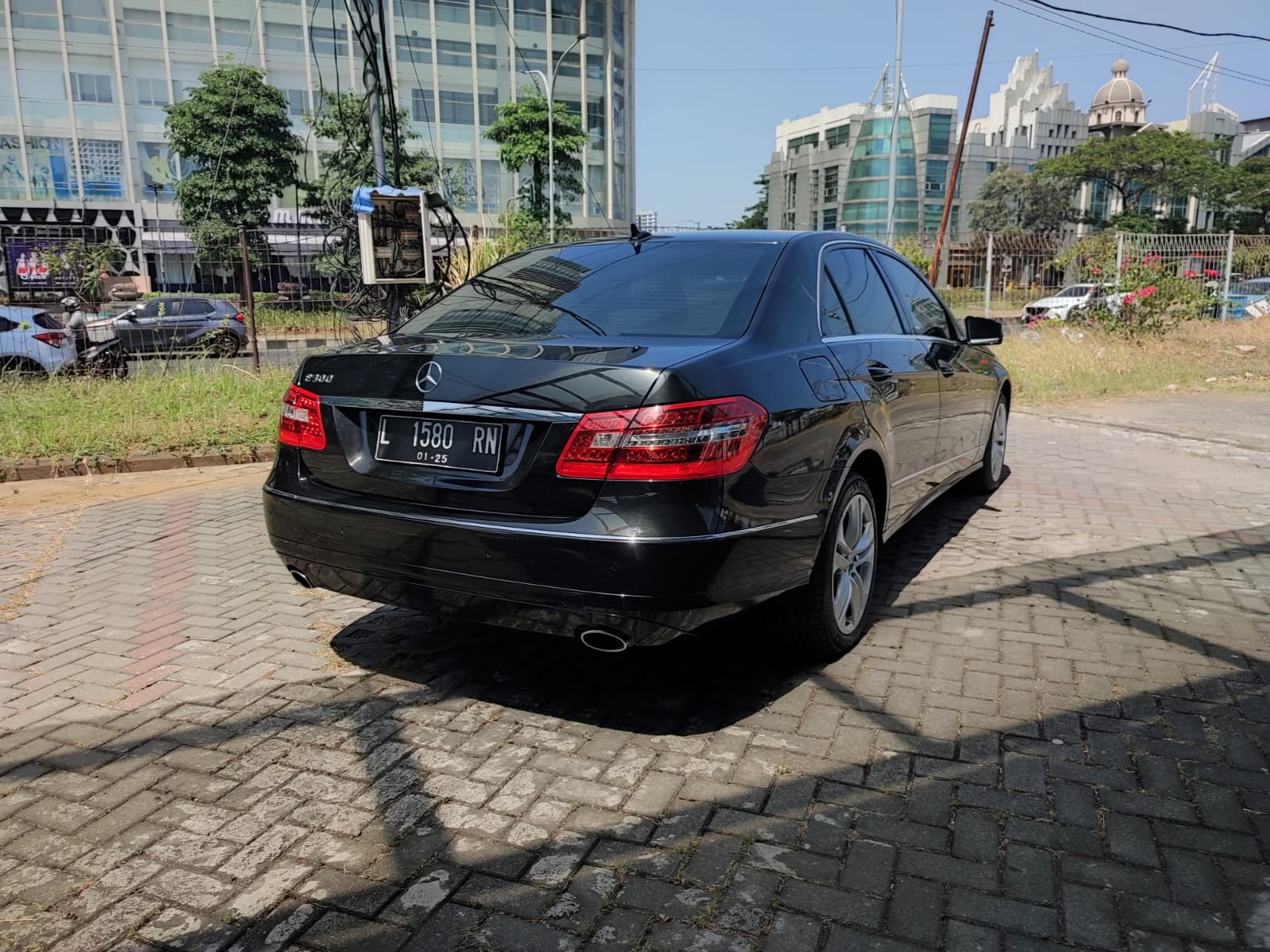 2010 Mercedes Benz E-Class 2010 Mercedes Benz E-Class