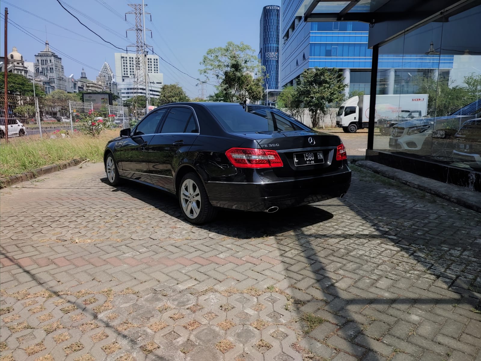 2010 Mercedes Benz E-Class 2010 Mercedes Benz E-Class