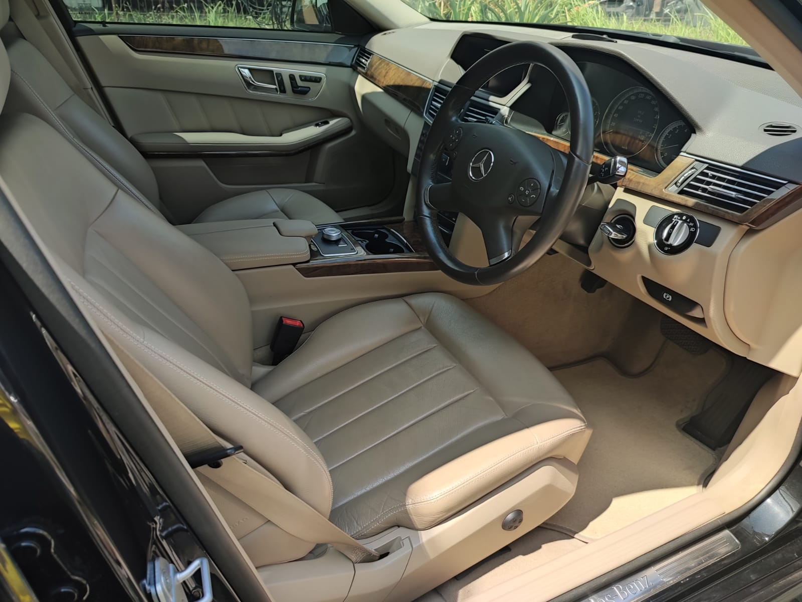 2010 Mercedes Benz E-Class 2010 Mercedes Benz E-Class