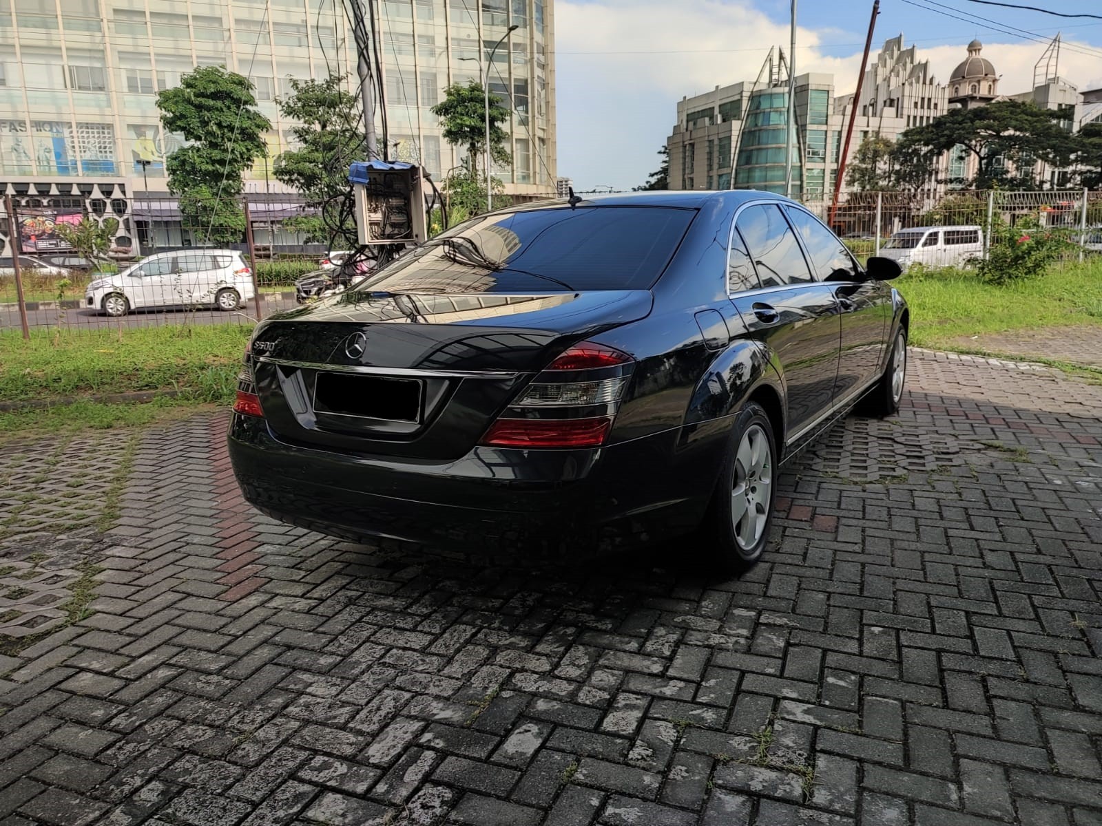 2009 Mercedes Benz S-Class 2009 Mercedes Benz S-Class