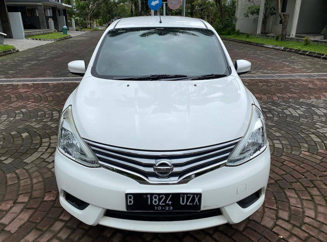 2013 Nissan Grand Livina 1.8L XV A/T Bekas 2013 Nissan Grand Livina 1.8L XV A/T Bekas