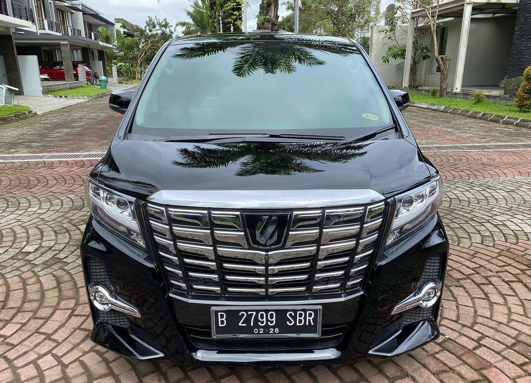2021 Toyota Alphard V 2.4L AT 2021 Toyota Alphard V 2.4L AT