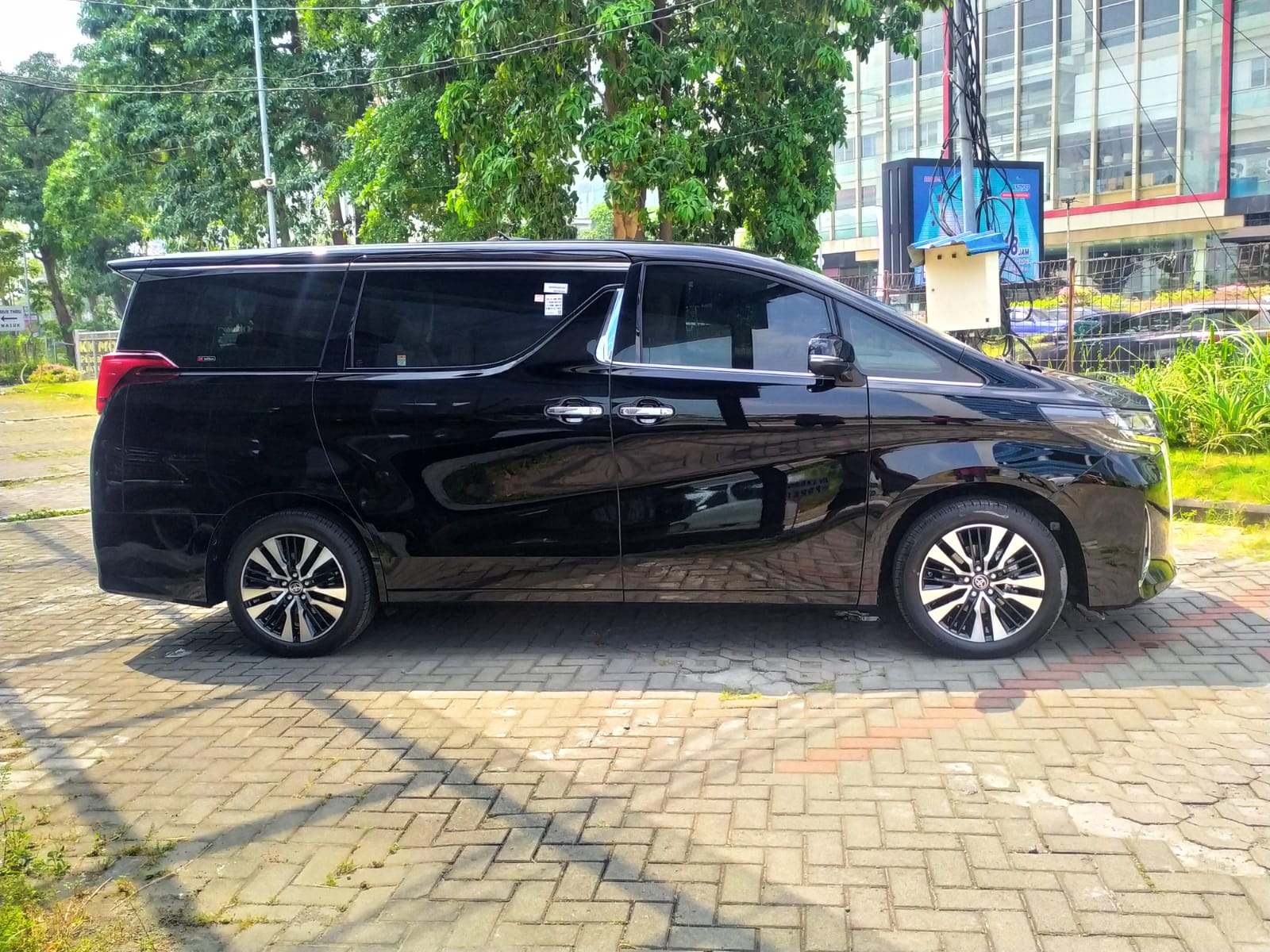 2023 Toyota Alphard 2023 Toyota Alphard
