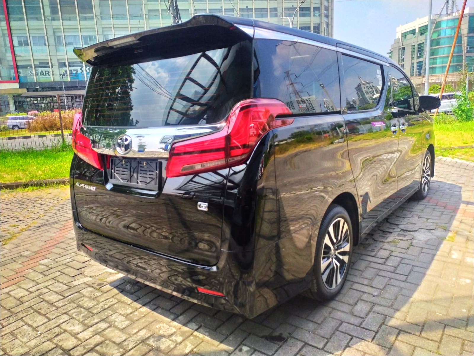 2023 Toyota Alphard 2023 Toyota Alphard