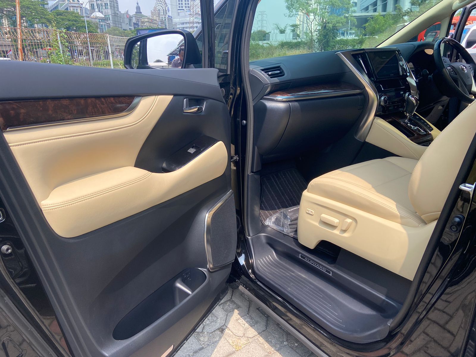 2023 Toyota Alphard 2023 Toyota Alphard