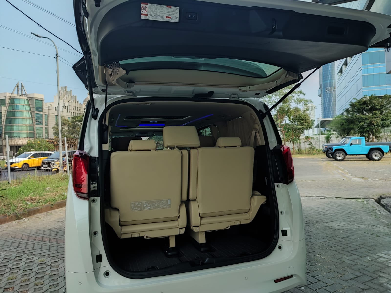 2023 Toyota Alphard 2023 Toyota Alphard