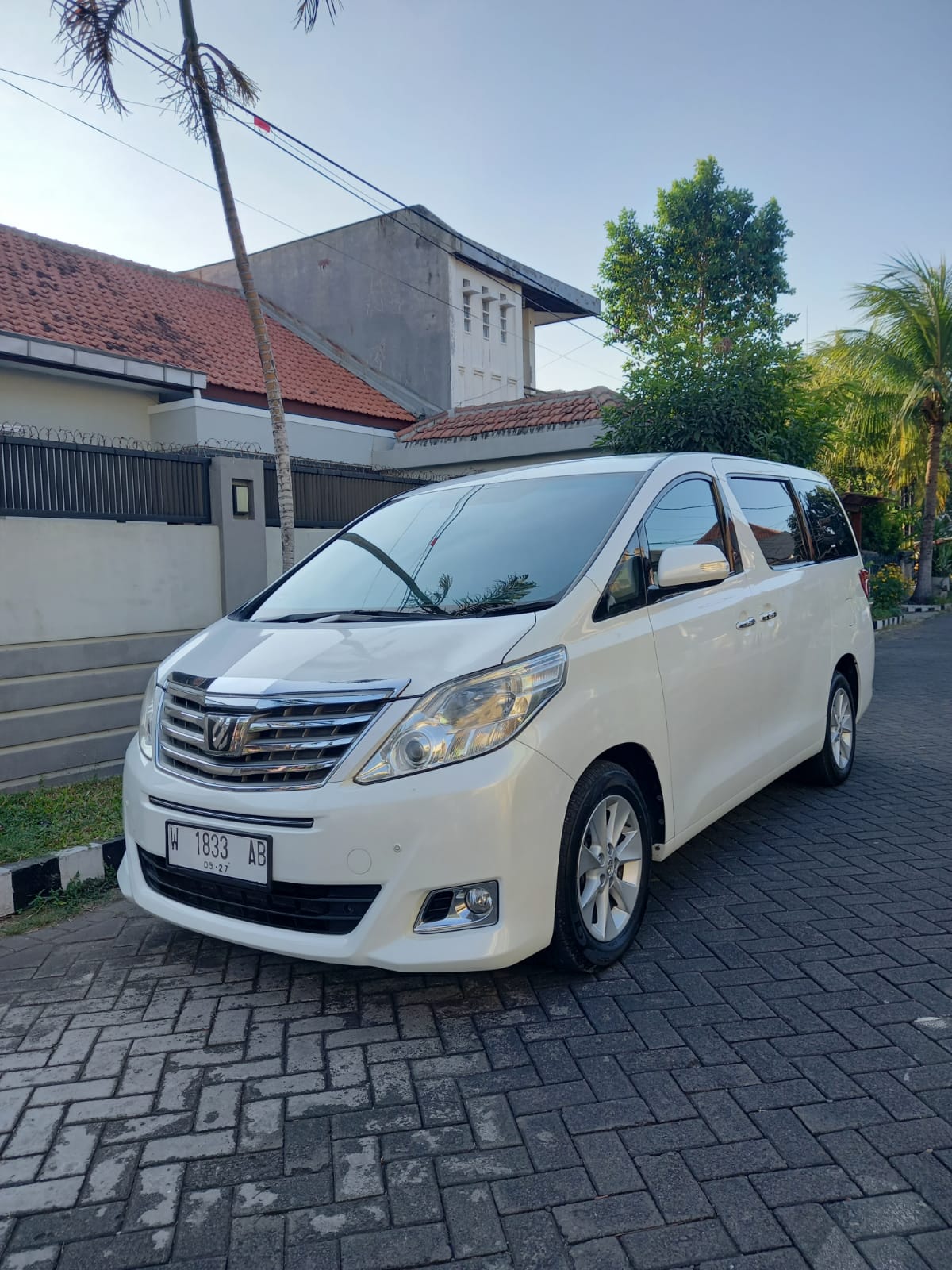 2012 Toyota Alphard 2012 Toyota Alphard