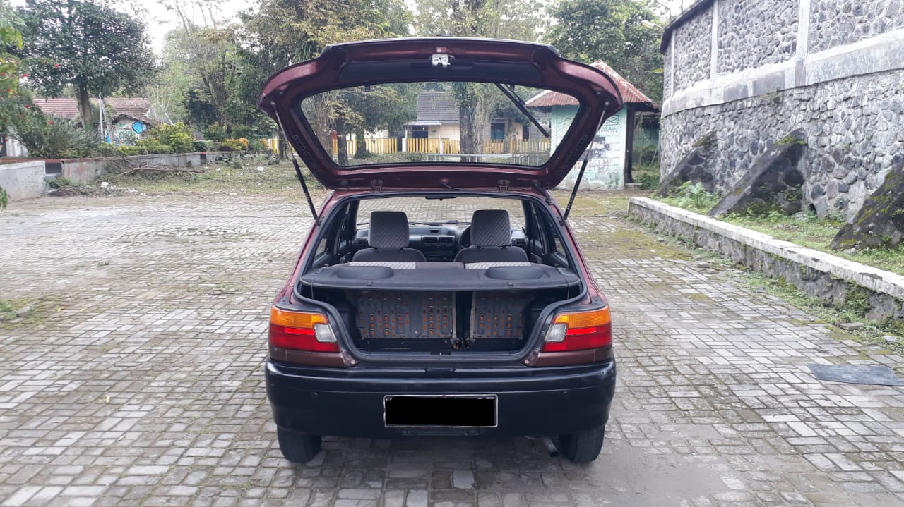 1994 Toyota Starlet 1.3 EP 81 S SE MT SDN 1994 Toyota Starlet 1.3 EP 81 S SE MT SDN