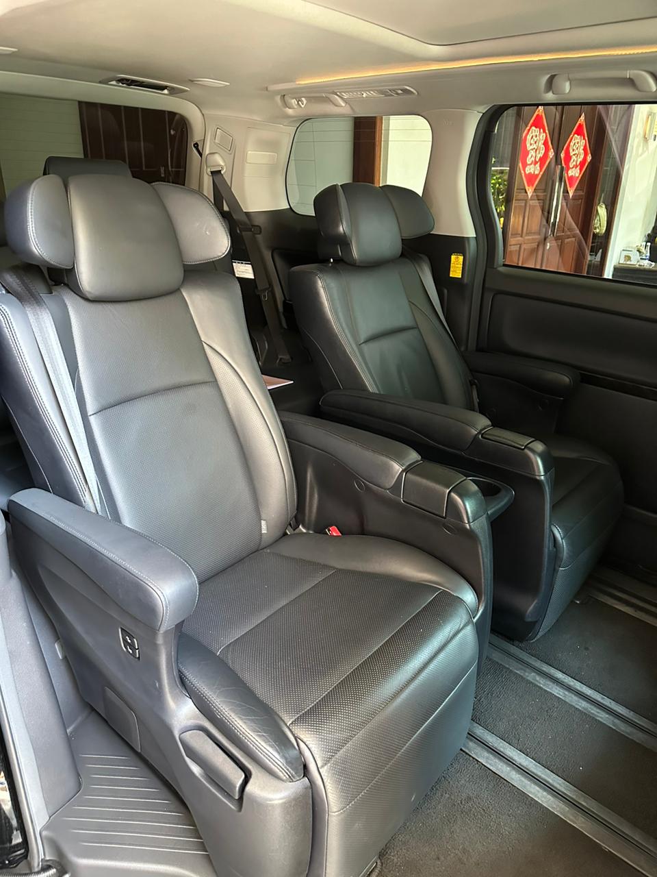 2012 Toyota Vellfire 2012 Toyota Vellfire