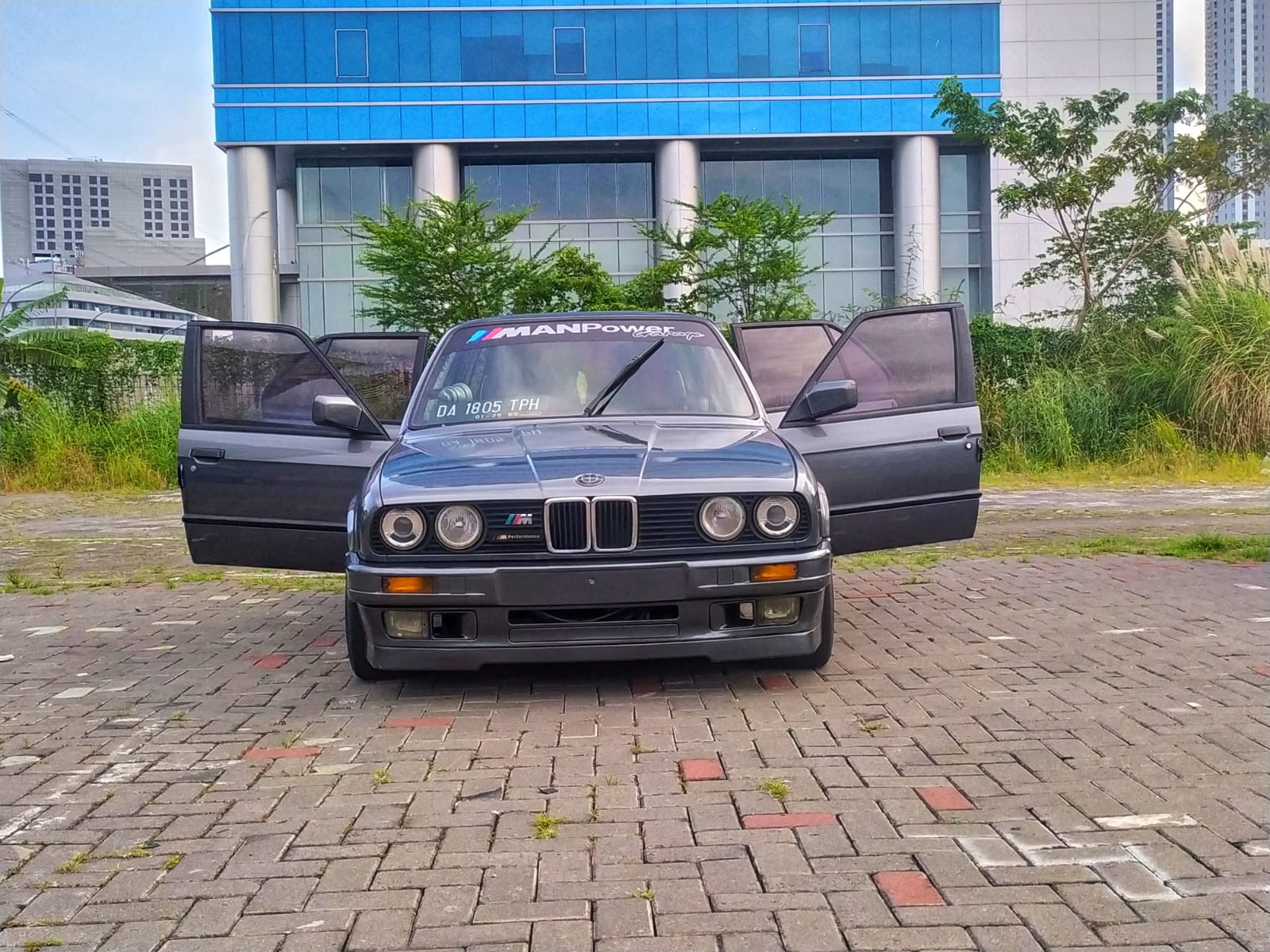 Second Hand 1991 BMW 3 Series Sedan Second Hand 1991 BMW 3 Series Sedan