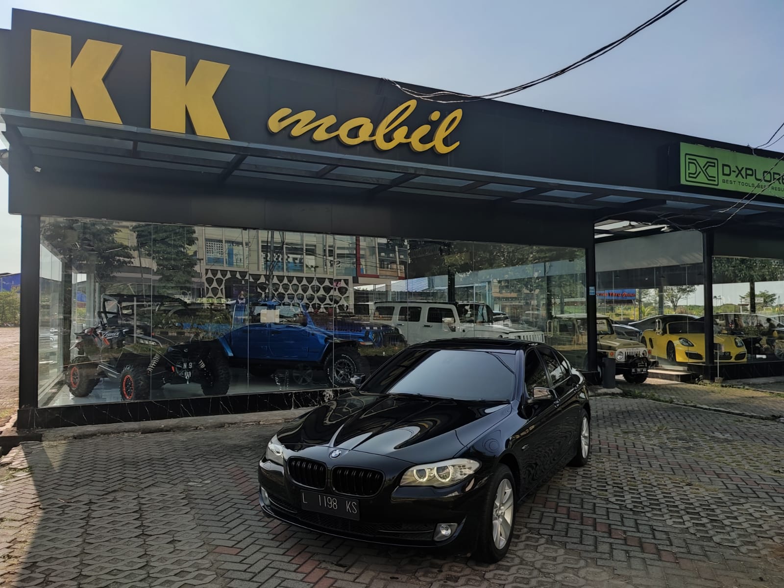 2012 BMW 5 Series Sedan Bekas 2012 BMW 5 Series Sedan Bekas