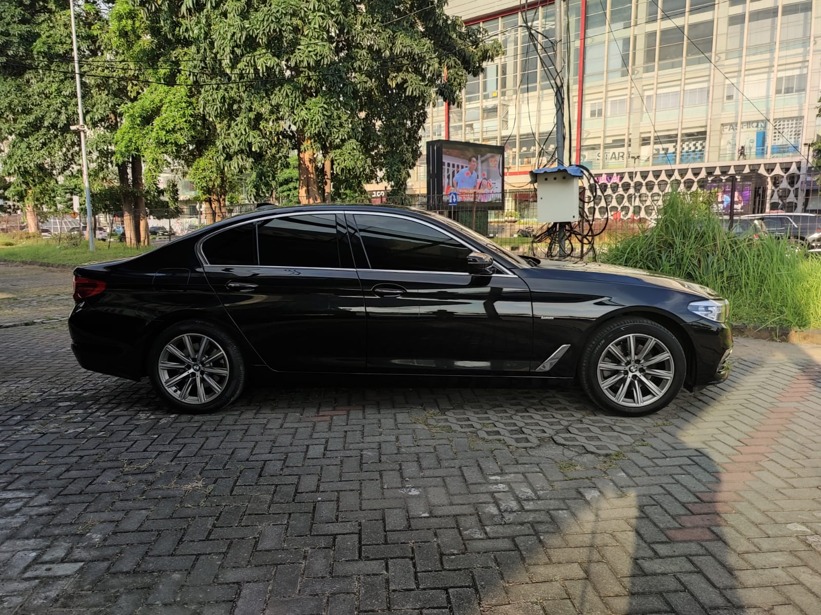 Used 2018 BMW 5 Series Sedan 520i Luxury 520i Luxury for sale