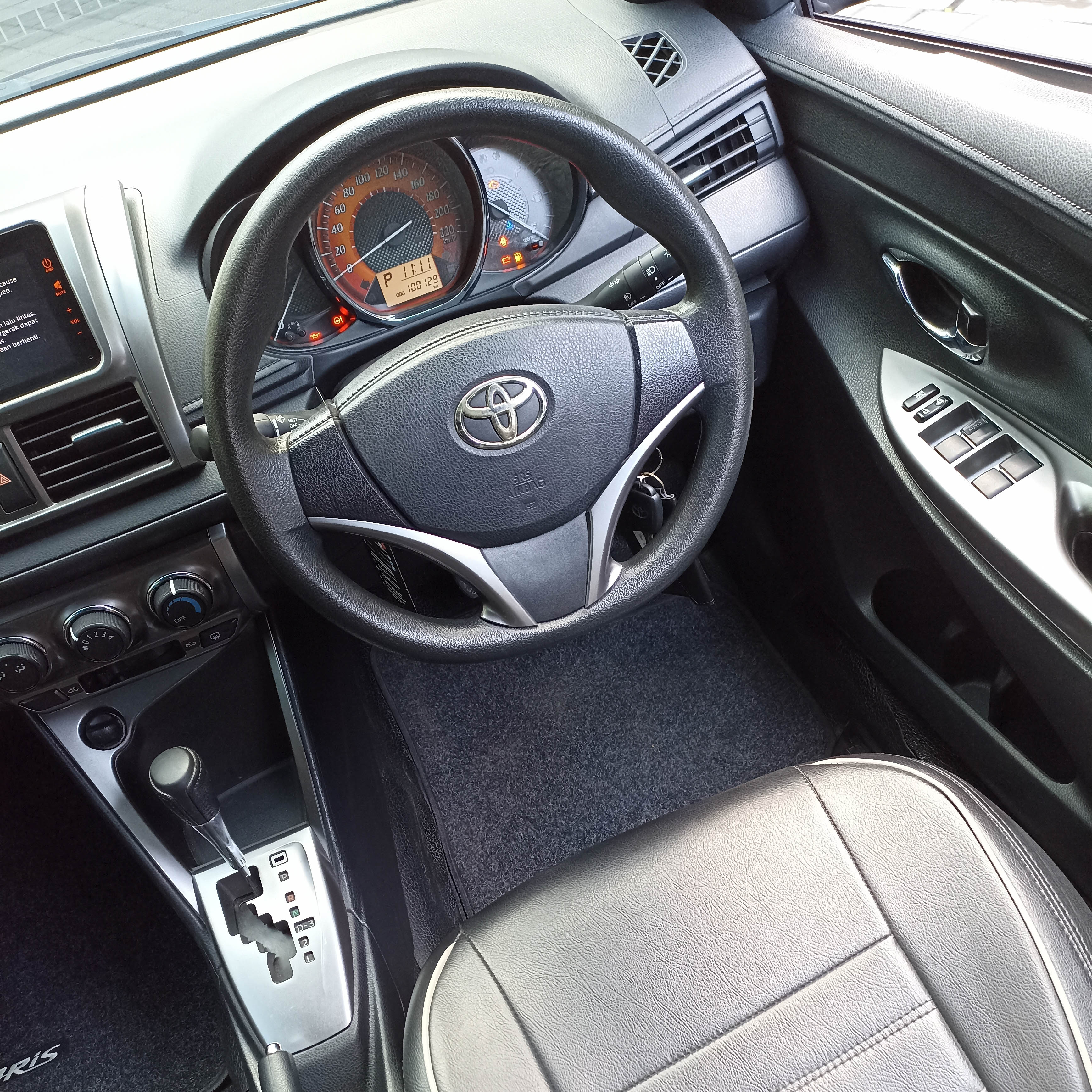 2014 Toyota Yaris G CVT 3 AB 2014 Toyota Yaris G CVT 3 AB